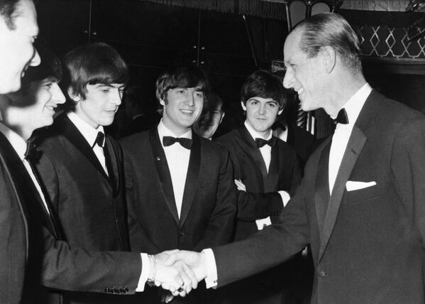 Príncipe Philip se encontra com grupo musical The Beatles, 23 de março de 1964 - Sputnik Brasil