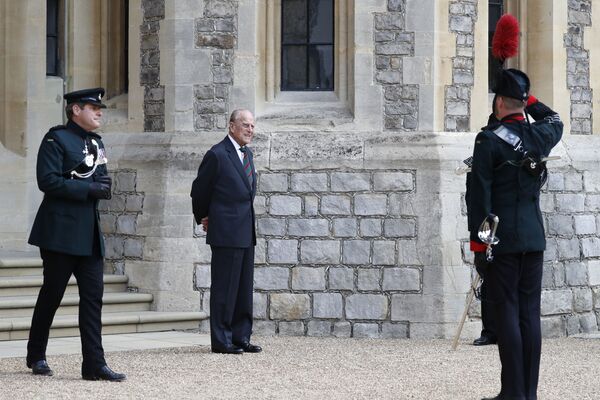 Príncipe Philip participa da transferência do coronel-chefe dos rifles no Castelo de Windsor, 22 de julho de 2020 - Sputnik Brasil