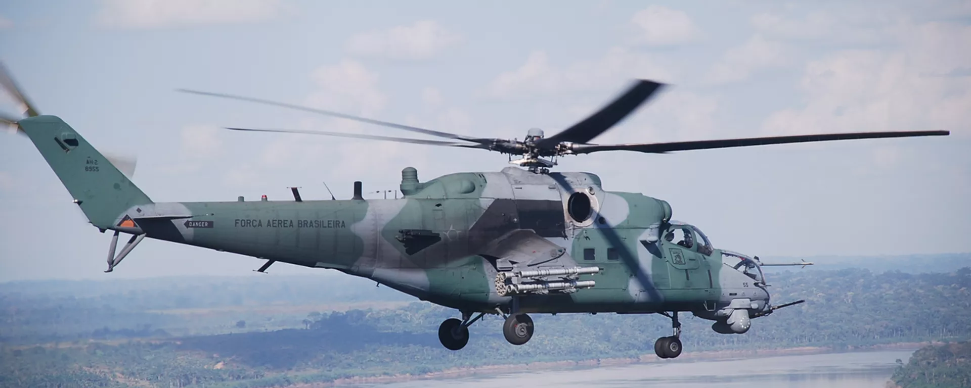 Helicóptero AH-2 Sabre da Força Aérea Brasileira - Sputnik Brasil, 1920, 11.02.2022