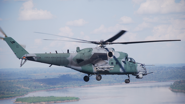 Helicóptero AH-2 Sabre da Força Aérea Brasileira - Sputnik Brasil