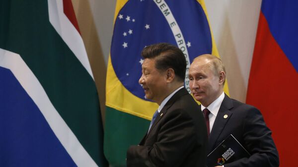 Presidentes da China, Xi Jinping (à esquerda), e da Rússia, Vladimir Putin, durante encontro do BRICS no Itamaraty. Brasília (DF), 14 de novembro de 2019 - Sputnik Brasil