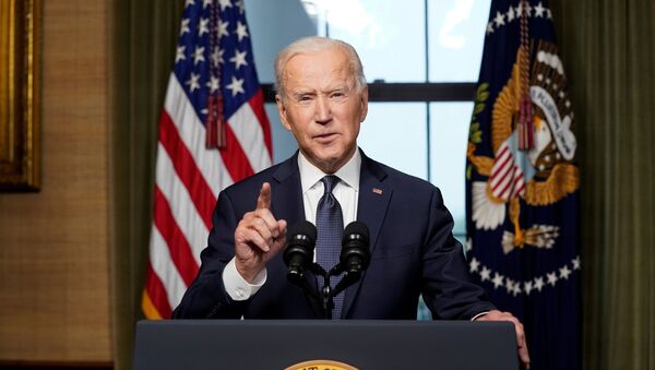 O presidente dos EUA, Joe Biden, faz comentários sobre seu plano de retirar as tropas americanas do Afeganistão, na Casa Branca, Washington, EUA, 14 de abril de 2021 - Sputnik Brasil