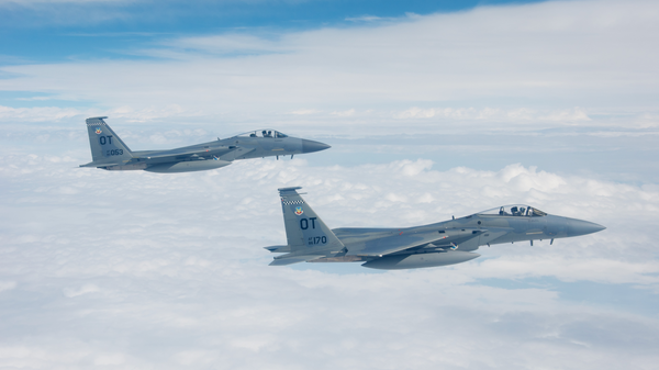 Caças F-15C da Força Aérea dos EUA - Sputnik Brasil