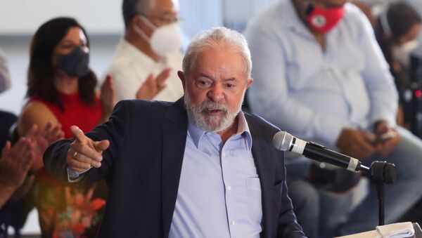 O ex-presidente Lula em entrevista coletiva em São Bernardo do Campo, no dia 10 de março de 2021 - Sputnik Brasil