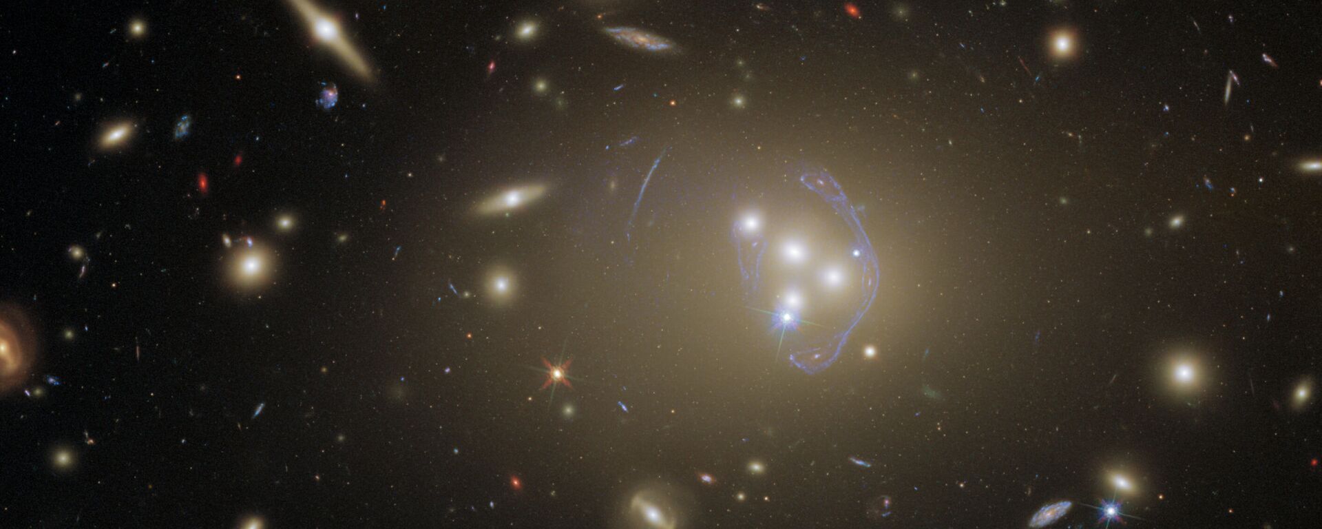 Aglomerado de galáxias Abell 3827 - Sputnik Brasil, 1920, 15.02.2025