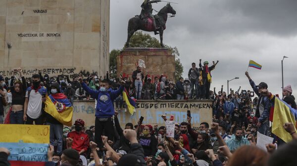 Protestos antigovernamentais em Bogotá, Colômbia, 5 de maio de 2021 - Sputnik Brasil