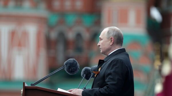Presidente da Rússia Vladimir Putin discursa durante a Parada da Vitória em Moscou, 9 de maio de 2021 - Sputnik Brasil