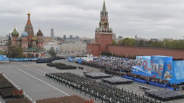 Tropas da parada durante o desfile militar nas celebrações do 76º aniversário da vitória na Grande Guerra pela Pátria, Moscou, Rússia, 9 de maio de 2021 - Sputnik Brasil