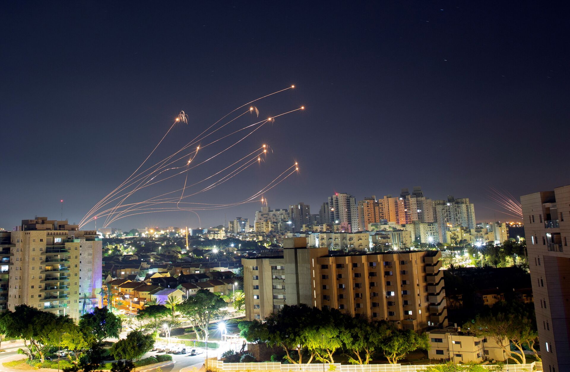 Força Aérea de Israel ataca sede do serviço de segurança interna do Hamas em Gaza - Sputnik Brasil, 1920, 17.05.2021