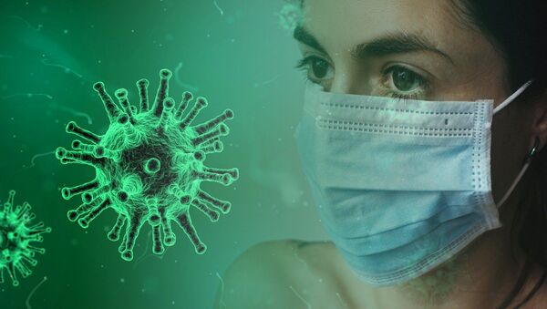 Imagem ilustrativa de uma mulher de máscara e do vírus SARS-CoV-2 - Sputnik Brasil