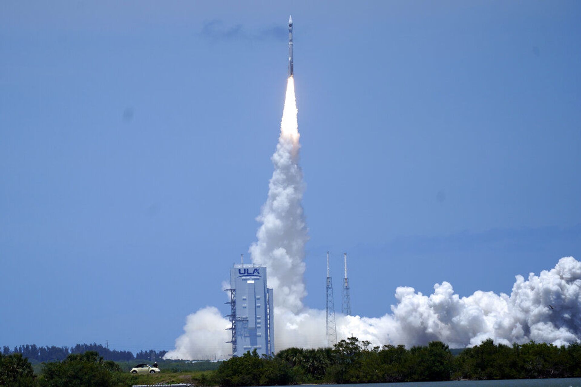 A United Launch Alliance lança o foguete Atlas V com o satélite SBIRS GEO 5 na estação da Força Espacial dos EUA em Cabo Canaveral, na Flórida - Sputnik Brasil, 1920, 23.05.2024