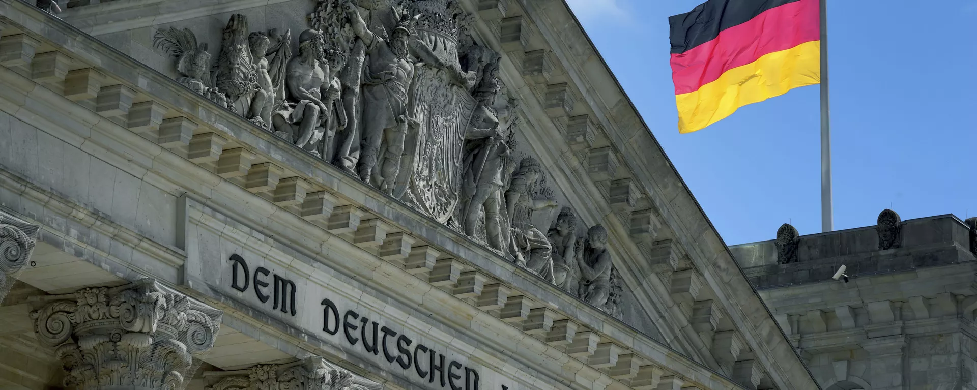 Bandeira da Alemanha no Bundestag, o Parlamento federal alemão, em 19 de maio de 2021 - Sputnik Brasil, 1920, 03.02.2025