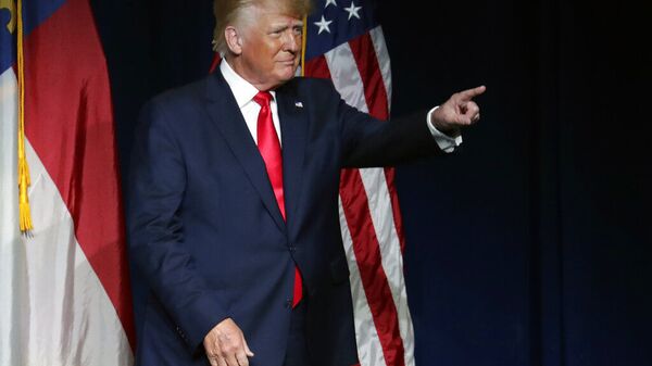 Ex-presidente Donald Trump na convenção do Partido Republicano em  Carolina do Norte, EUA, no sábado, 5 de junho de 2021 - Sputnik Brasil