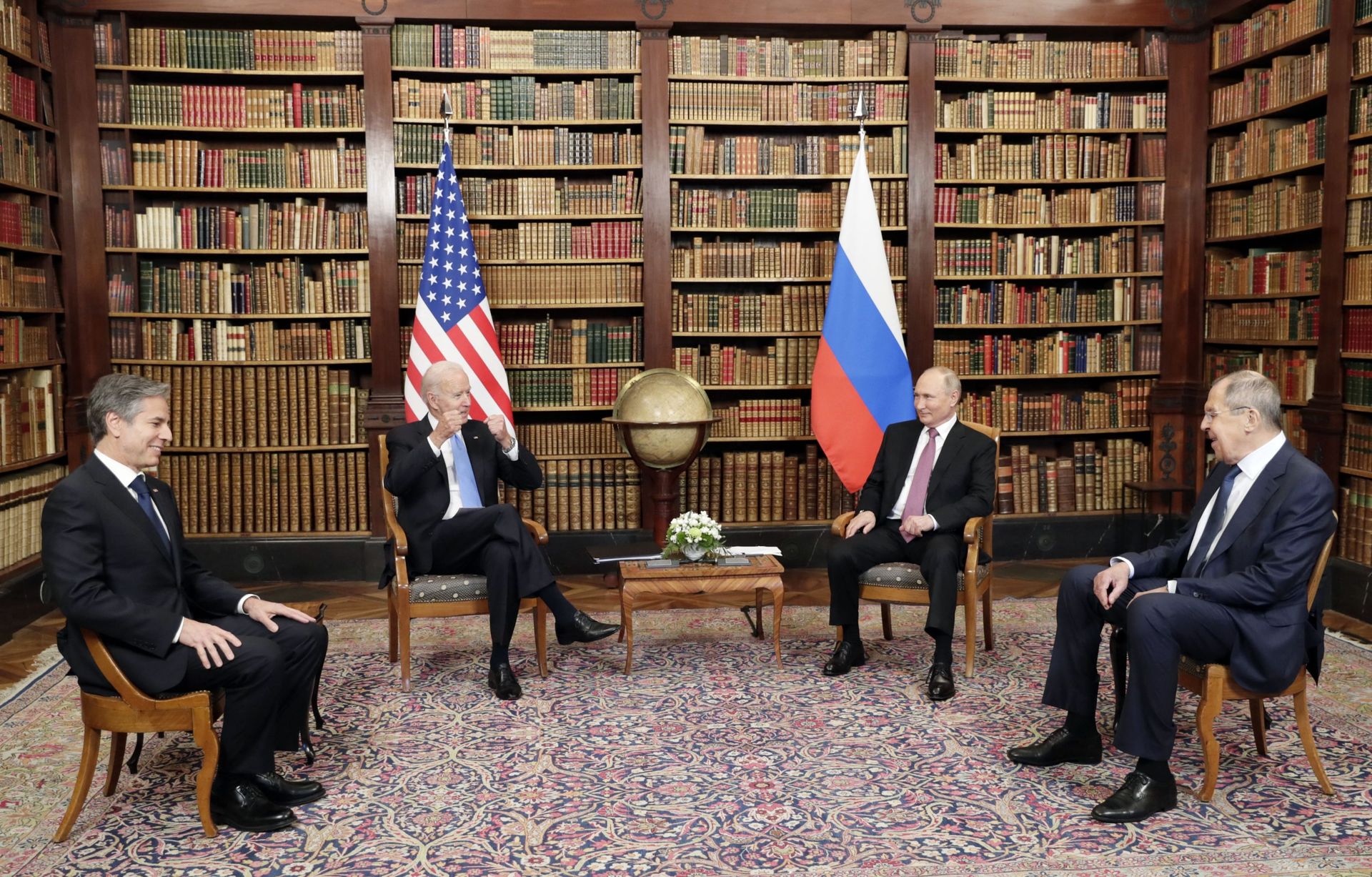 Trump diz que EUA 'não ganharam nada' com a cúpula entre Putin e Biden - Sputnik Brasil, 1920, 17.06.2021