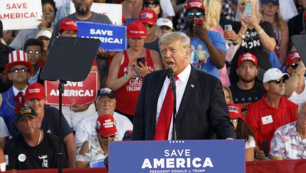Ex-presidente dos EUA, Donald Trump, fala durante comício em estilo de campanha em Ohio, em 26 de junho de 2021 - Sputnik Brasil