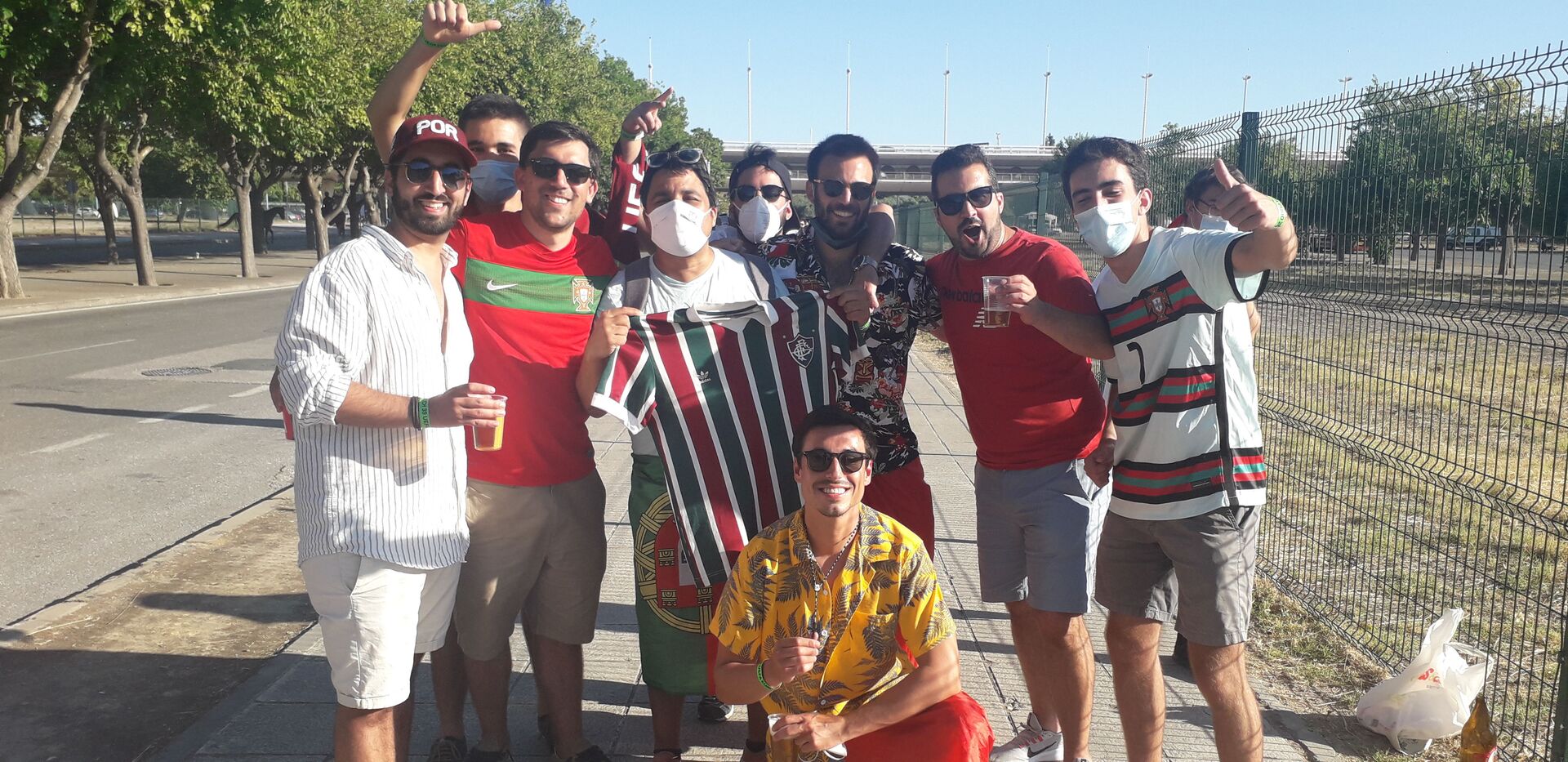 Torcida portuguesa invade Sevilha, mas dá Hazard, e Bélgica se classifica na Eurocopa (FOTOS) - Sputnik Brasil, 1920, 28.06.2021