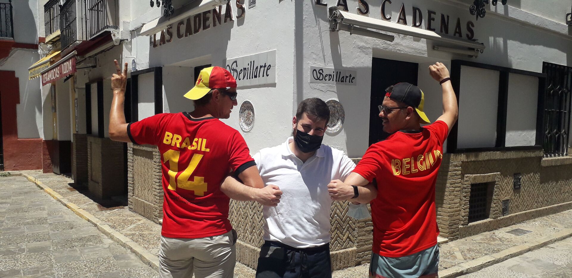 Torcida portuguesa invade Sevilha, mas dá Hazard, e Bélgica se classifica na Eurocopa (FOTOS) - Sputnik Brasil, 1920, 28.06.2021