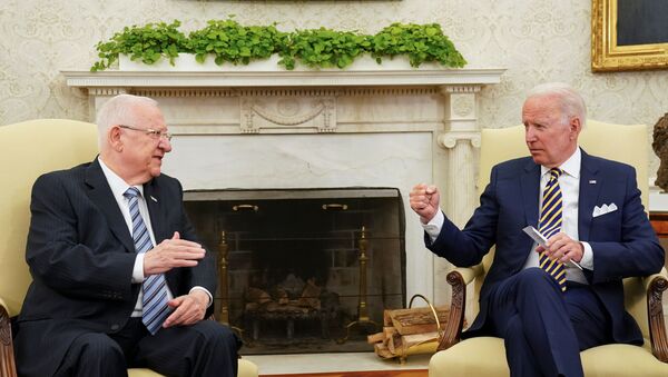 Presidente dos EUA Joe Biden durante reunião com presidente israelense Reuven Rivlin na Casa Branca, 28 de junho de 2021 - Sputnik Brasil