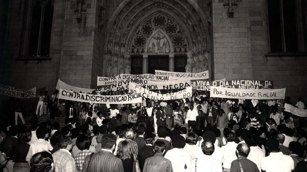 Integrantes da Marcha do Movimento Negro Unificado, em São Paulo. Foto de arquivo - Sputnik Brasil