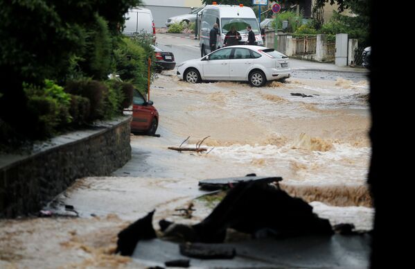 Rua inundada após chuvas intensas em Hagen, Alemanha
 - Sputnik Brasil