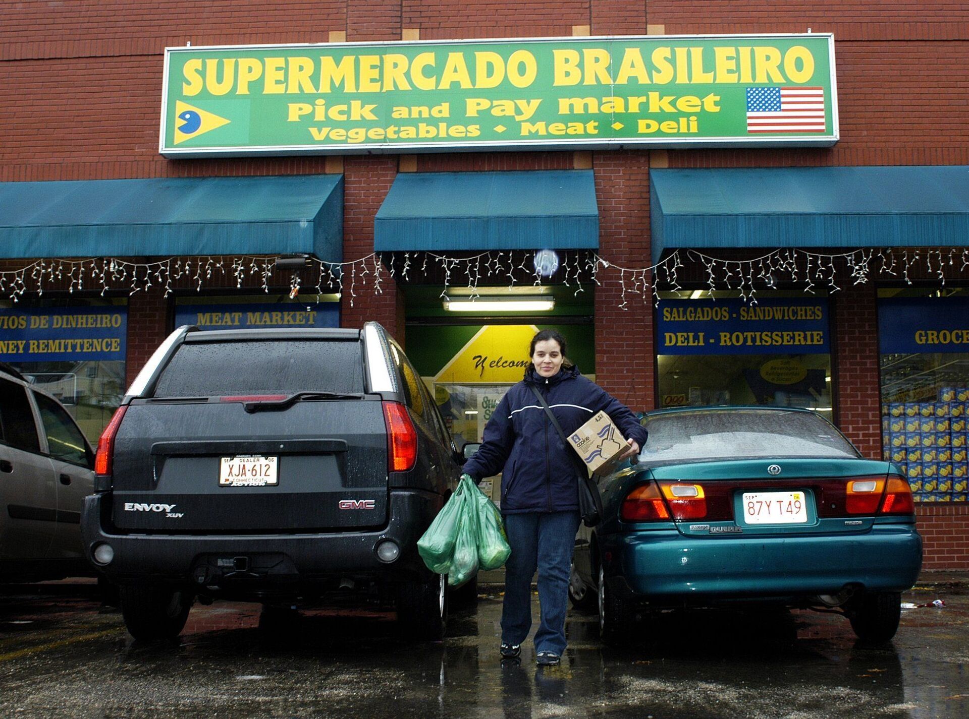 Emigrantes brasileiros não são mais sinônimo de 'problema' em outros países, segundo especialista - Sputnik Brasil, 1920, 15.07.2021