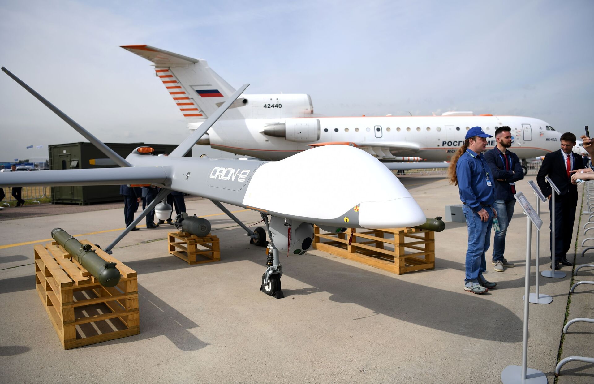 Rússia conduzirá lançamentos de mísseis antitanque a partir do drone de ataque Orion - Sputnik Brasil, 1920, 30.07.2021