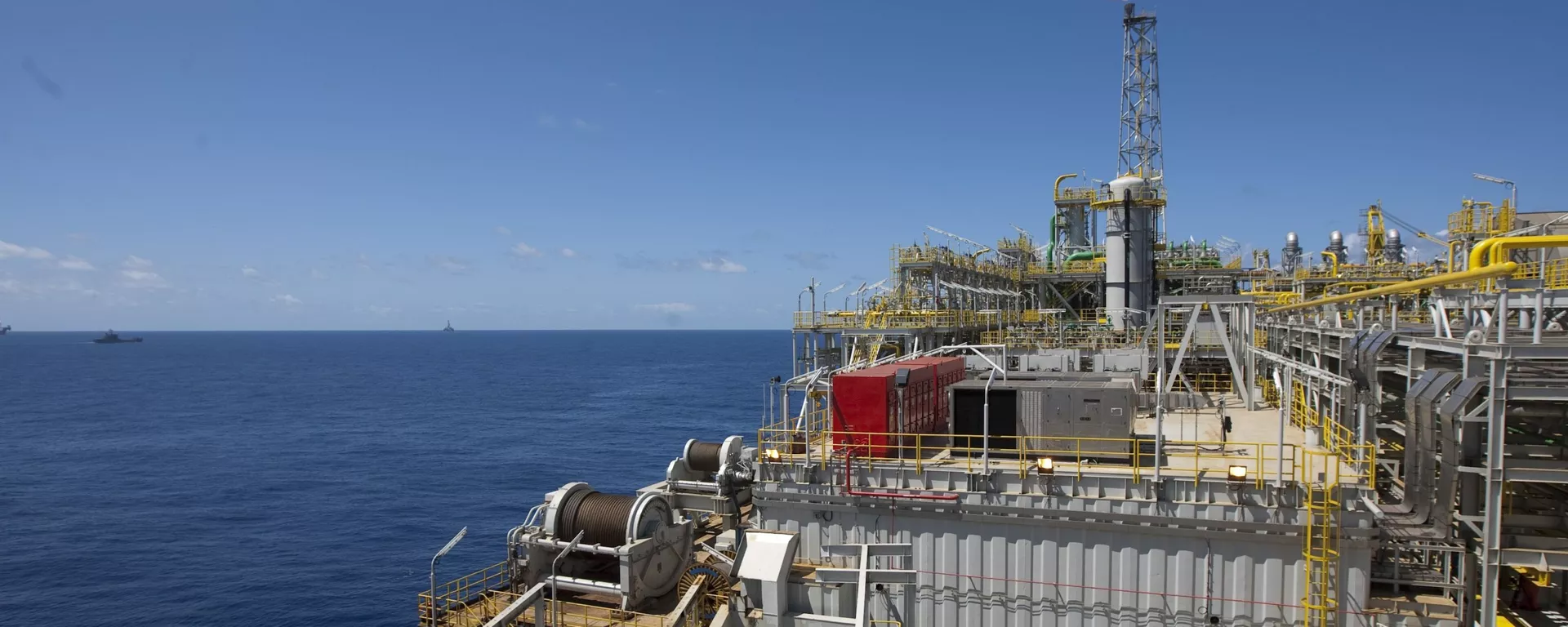 Navio-plataforma FPSO instalado no campo de Tupi, no litoral sul do estado do Rio de Janeiro (foto de arquivo) - Sputnik Brasil, 1920, 10.01.2025