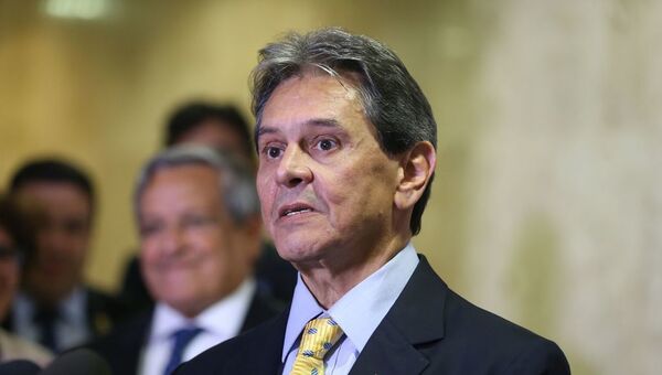 Presidente do PTB, Roberto Jefferson, fala à imprensa. Foto de arquivo - Sputnik Brasil