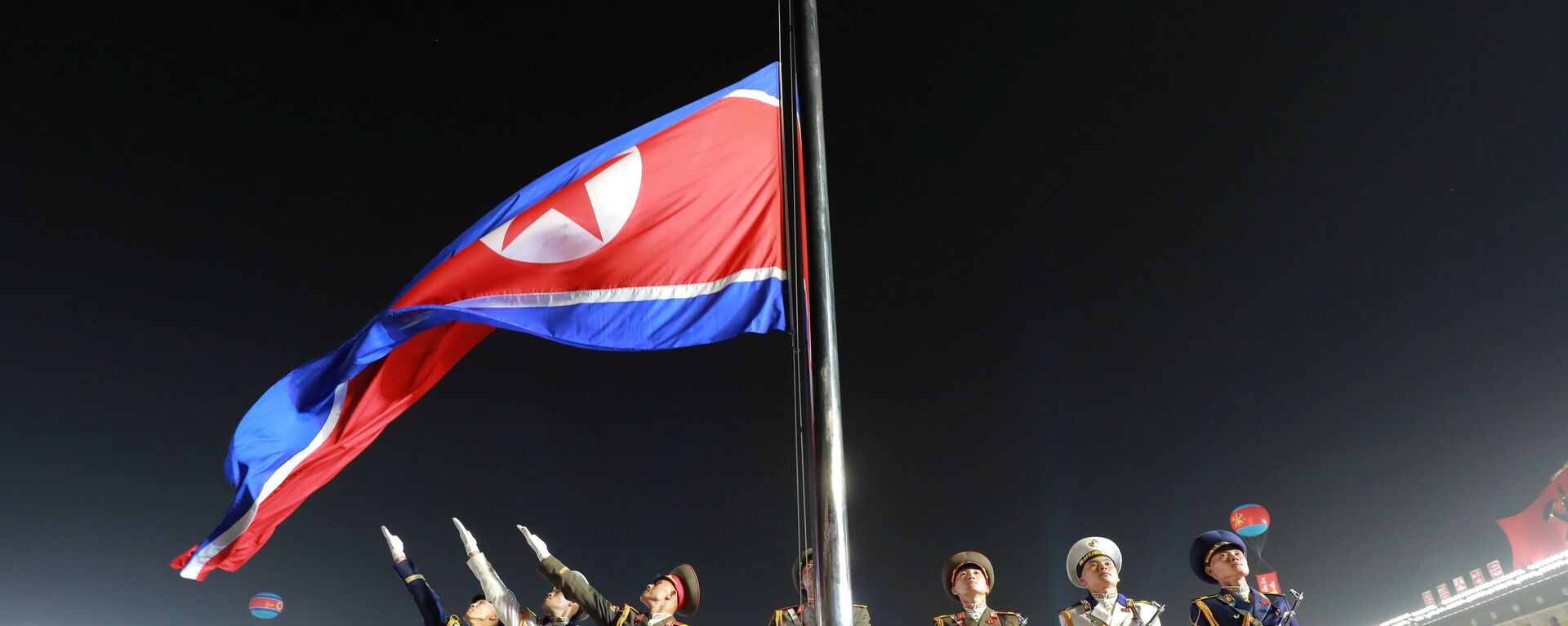 Soldados norte-coreanos participam da parada em Pyongyang, Coreia do Norte, 9 de setembro de 2021 - Sputnik Brasil, 1920, 09.02.2022