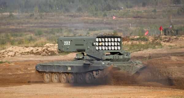 Sistema de lança-chamas pesado TOS-1A durante a etapa principal dos exercícios militares Zapad 2021, no polígono Mulino, região de Nizhny Novgorod, Rússia. - Sputnik Brasil
