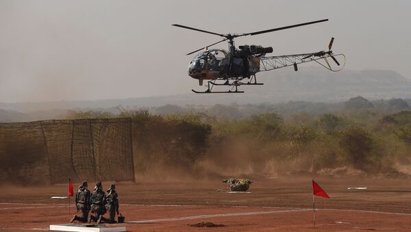 Helicóptero Cheetah do Exército da Índia - Sputnik Brasil