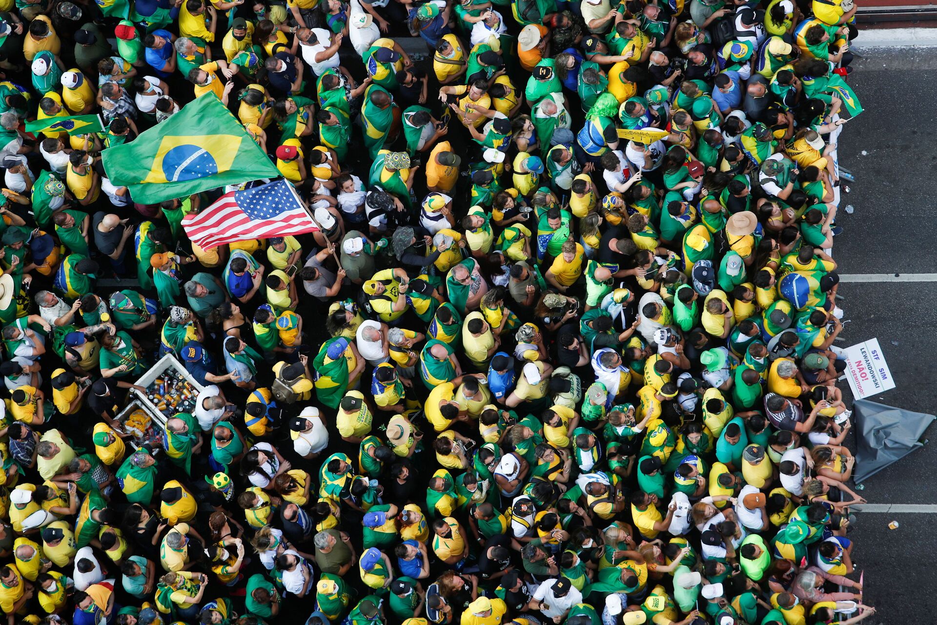 Apoiadores do presidente Jair Bolsonaro na manifestação do dia 7 de setembro em São Paulo, Brasil - Sputnik Brasil, 1920, 09.11.2021