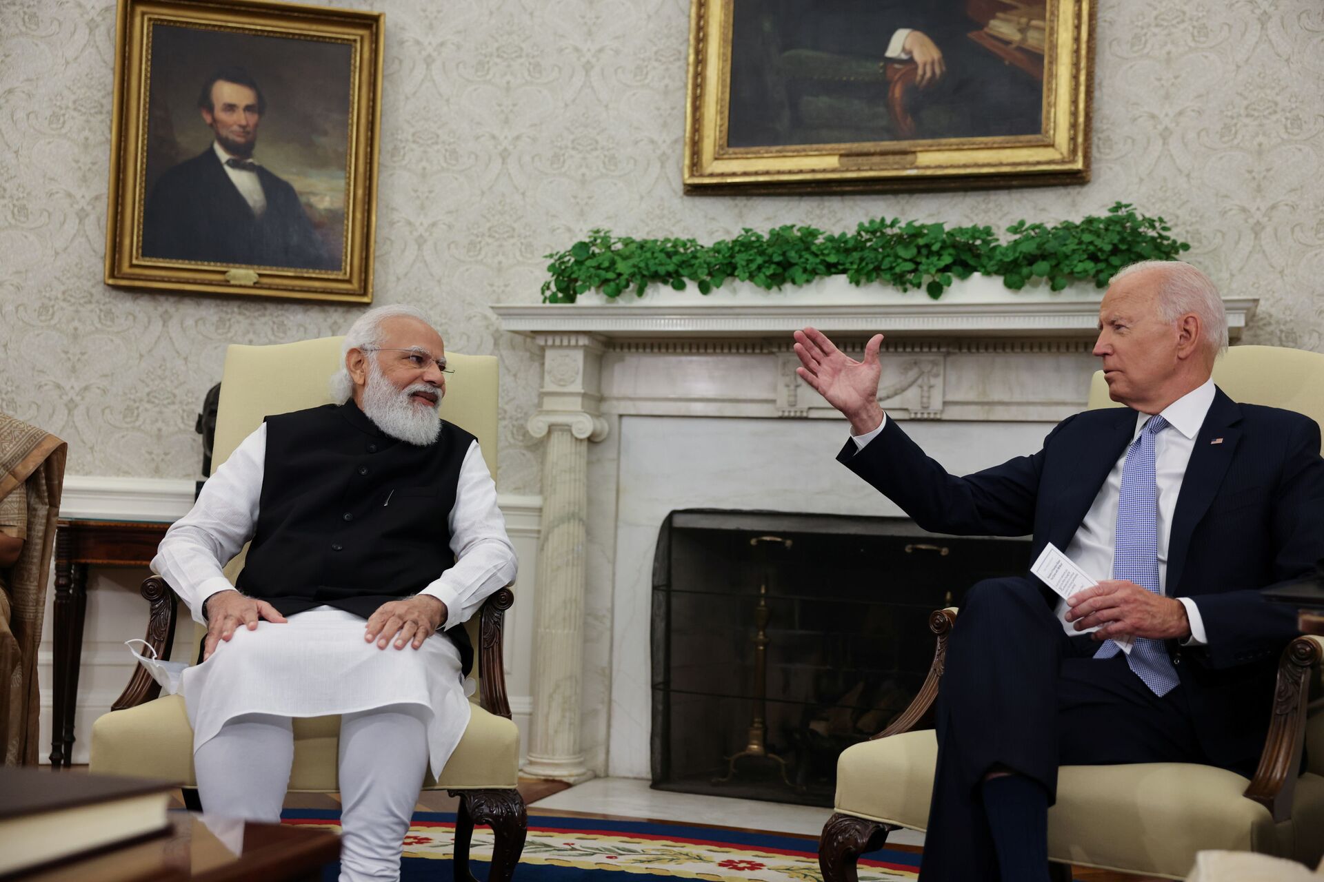 Presidente dos EUA, Joe Biden em encontro com o primeiro-ministro da Índia, Narendra Modi, na Casa Branca - Sputnik Brasil, 1920, 09.11.2021