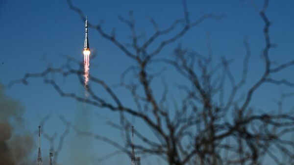 Lançamento do foguete com a espaçonave Soyuz MS-19 a partir do plataforma de lançamento Vostok №31 do cosmódromo de Baikonur, 5 de outubro de 2021 - Sputnik Brasil