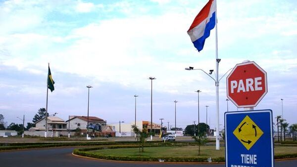Vista da fronteira com Ponta Porã, no Brasil, Pedro Juan Caballero, Paraguai Vista da fronteira com Ponta Porã, no Brasil, Pedro Juan Caballero, Paraguai - Sputnik Brasil