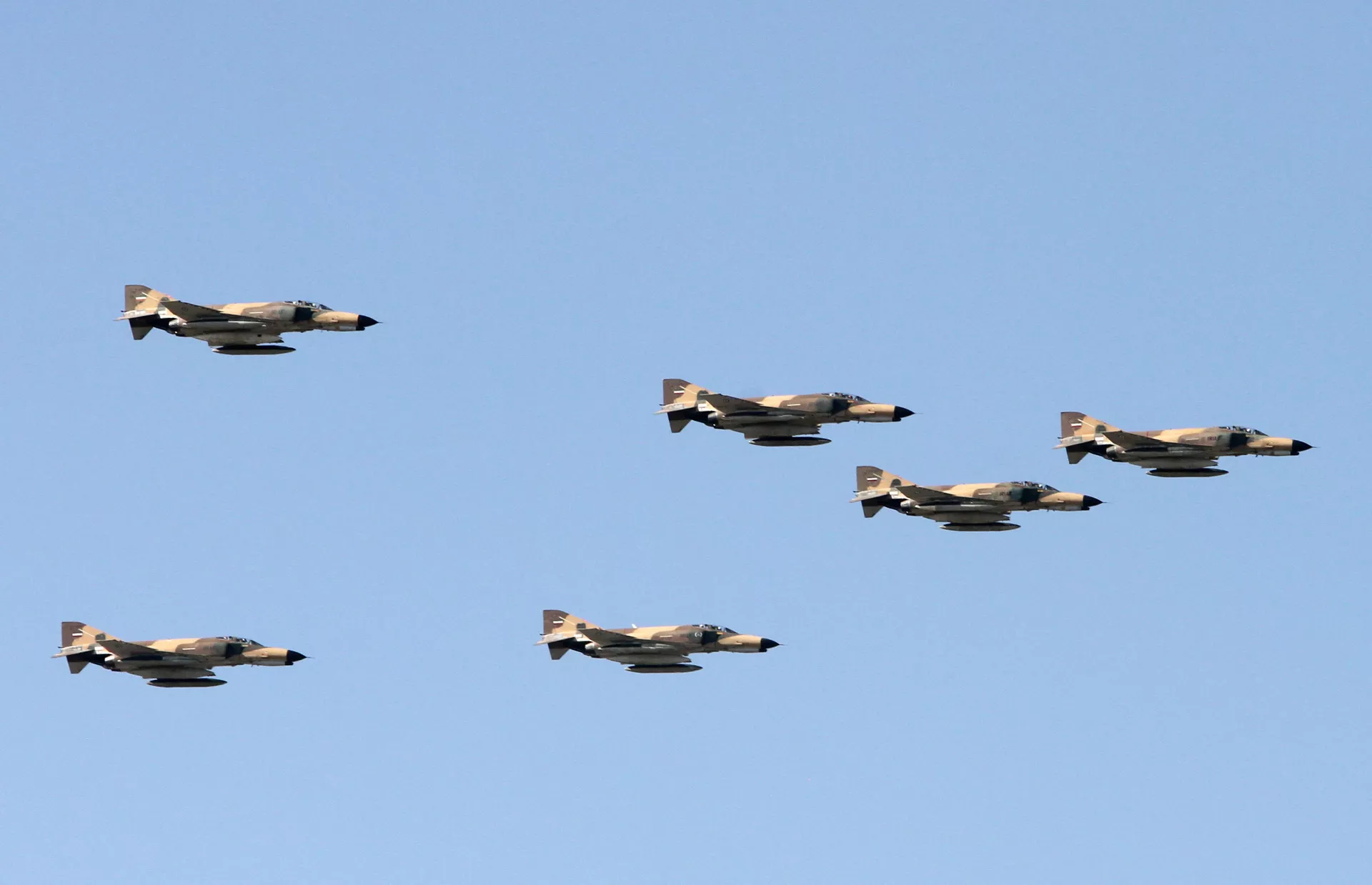 Caças F-4 Phantom da Força Aérea do Irã Caças F-4 Phantom da Força Aérea do Irã - Sputnik Brasil, 1920, 09.11.2021