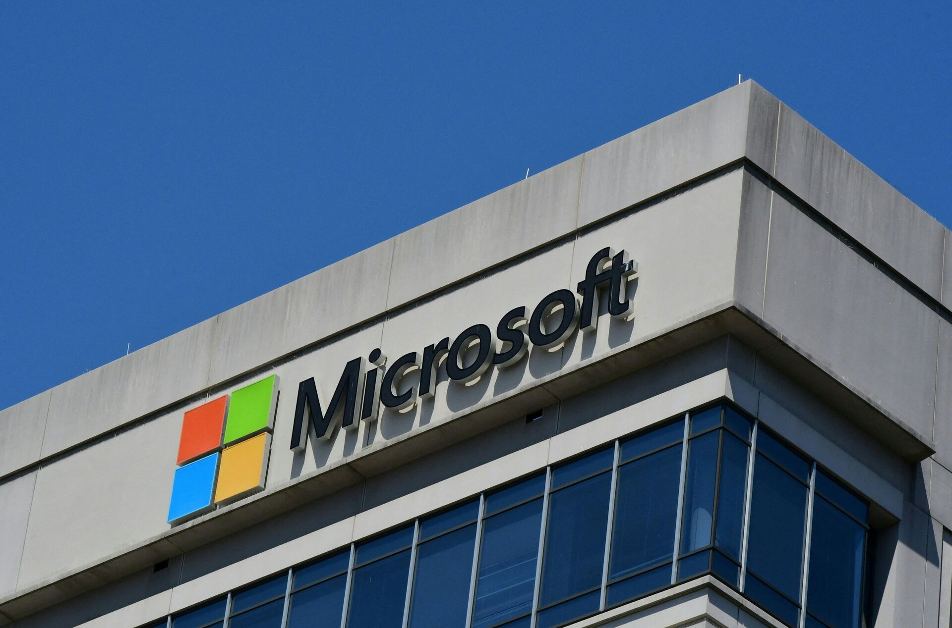 Logo da Microsoft decora um prédio em Maryland - Sputnik Brasil, 1920, 16.11.2022