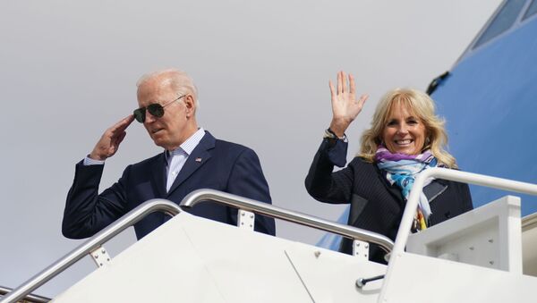 Presidente americano Joe Biden e primeira-dama Jill Biden partem de Washington para a Itália a fim de participar da cúpula do G20, Maryland, EUA, 28 de outubro dos 2021  - Sputnik Brasil