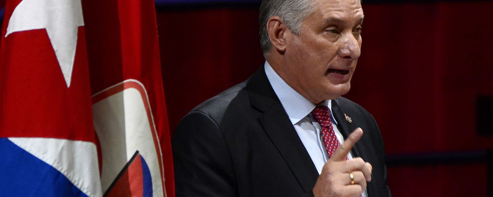 Presidente de Cuba, Miguel Díaz-Canel - Sputnik Brasil, 1920, 17.04.2026