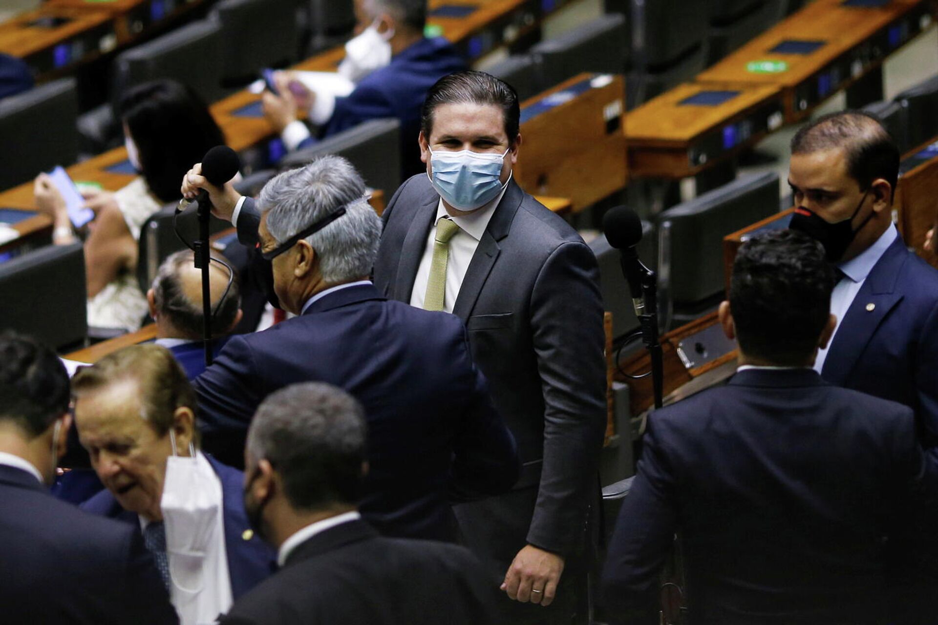 Deputado Hugo Motta durante a sessão da Câmara dos Deputados em 9 de novembro de 2021 - Sputnik Brasil, 1920, 10.11.2021