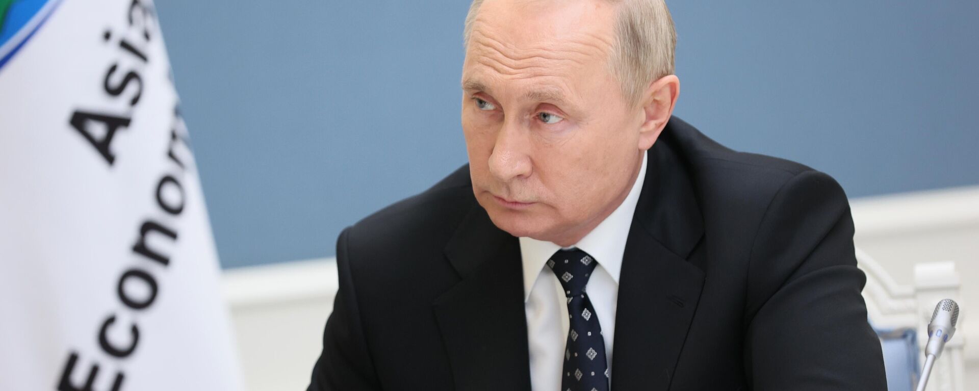 Vladimir Putin, presidente da Rússia, dá entrevista à emissora Rossiya 1 em novembro de 2021 - Sputnik Brasil, 1920, 14.11.2021