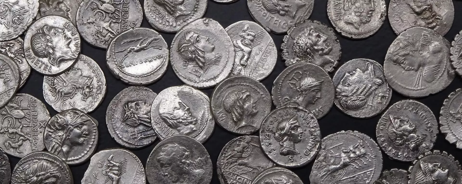 Moedas romanas (imagem de referência) - Sputnik Brasil, 1920, 22.11.2021