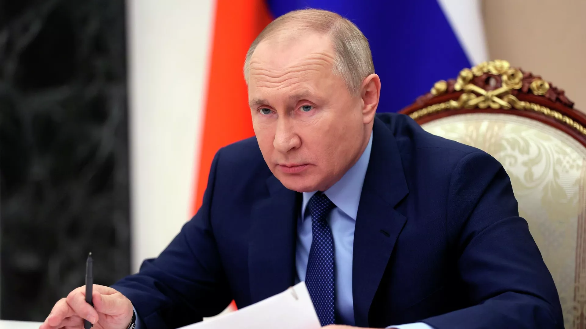 O presidente russo, Vladimir Putin, por meio de videoconferência no Kremlin em Moscou, na Rússia, no dia 2 de dezembro de 2021 O presidente russo, Vladimir Putin, por meio de videoconferência no Kremlin em Moscou, na Rússia, no dia 2 de dezembro de 2021 - Sputnik Brasil, 1920, 03.12.2021