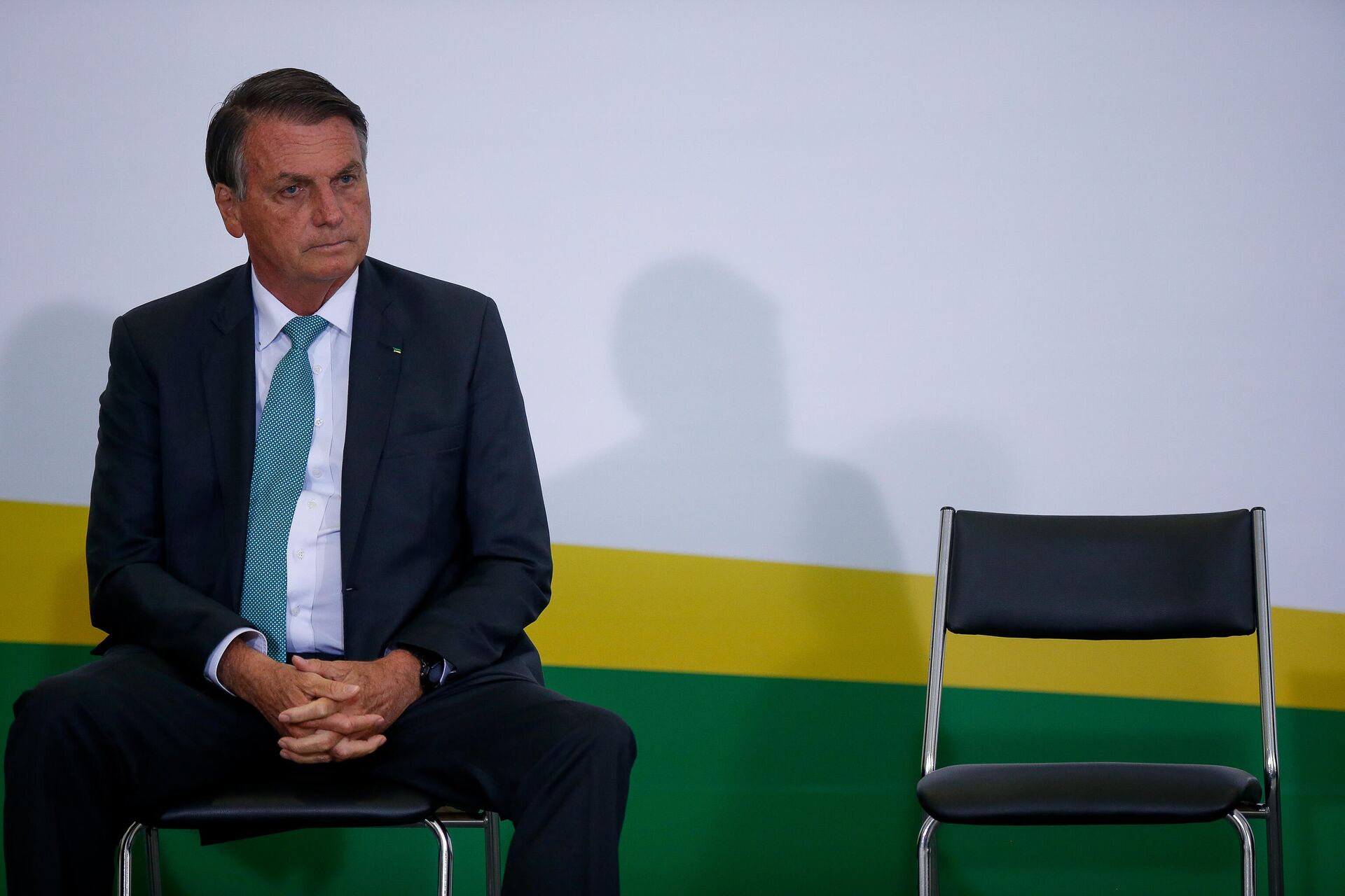 O presidente Jair Bolsonaro durante cerimônia de lançamento de avanços no programa Casa Verde Amarela, em Brasília, 15 de setembro de 2021 - Sputnik Brasil, 1920, 08.12.2021