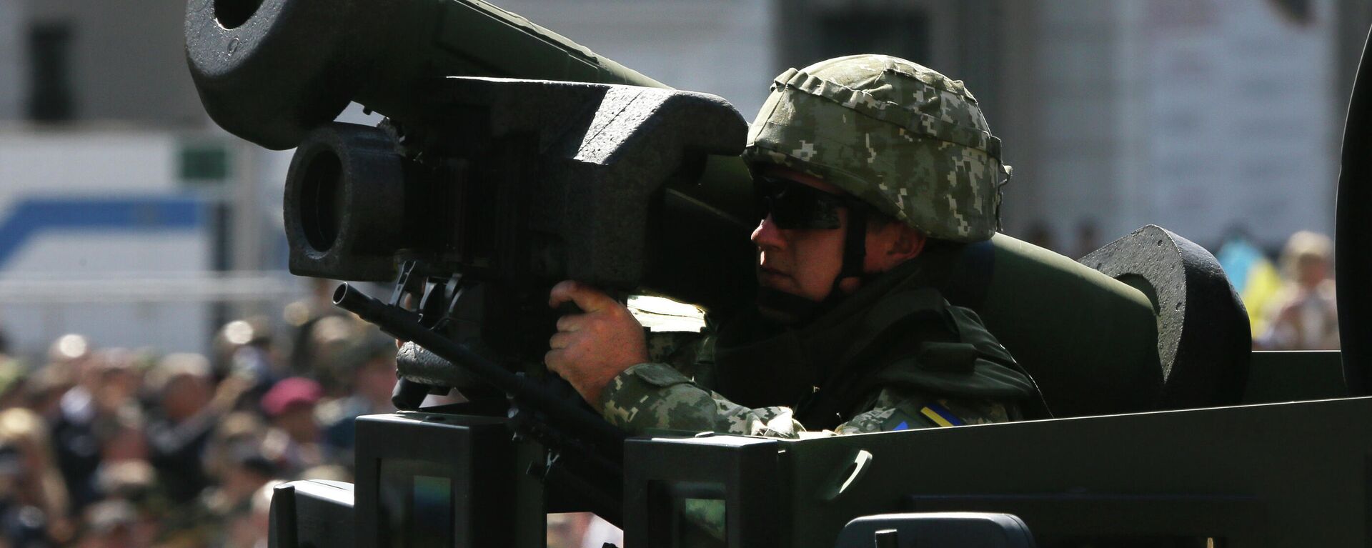 Soldado ucraniano armado com Javelin dos EUA na rua Kreschatik, durante um desfile militar para celebrar o Dia da Independência, em Kiev, Ucrânia, 24 de agosto de 2018. - Sputnik Brasil, 1920, 08.03.2023