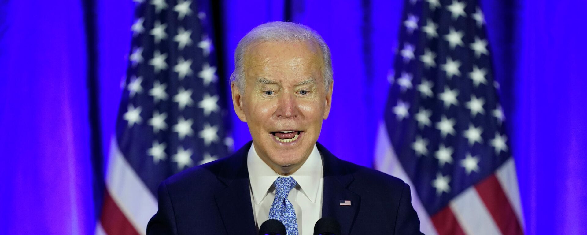 Em Washington, o presidente dos Estados Unidos, Joe Biden, fala comemoração do Comitê Nacional Democrático Nacional, em 14 de dezembro de 2021 - Sputnik Brasil, 1920, 11.01.2022