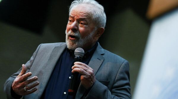 O ex-presidente do Brasil Luiz Inácio Lula da Silva fala no Congresso Sindical da Forca em São Paulo, Brasil, em 8 de dezembro de 2021 - Sputnik Brasil