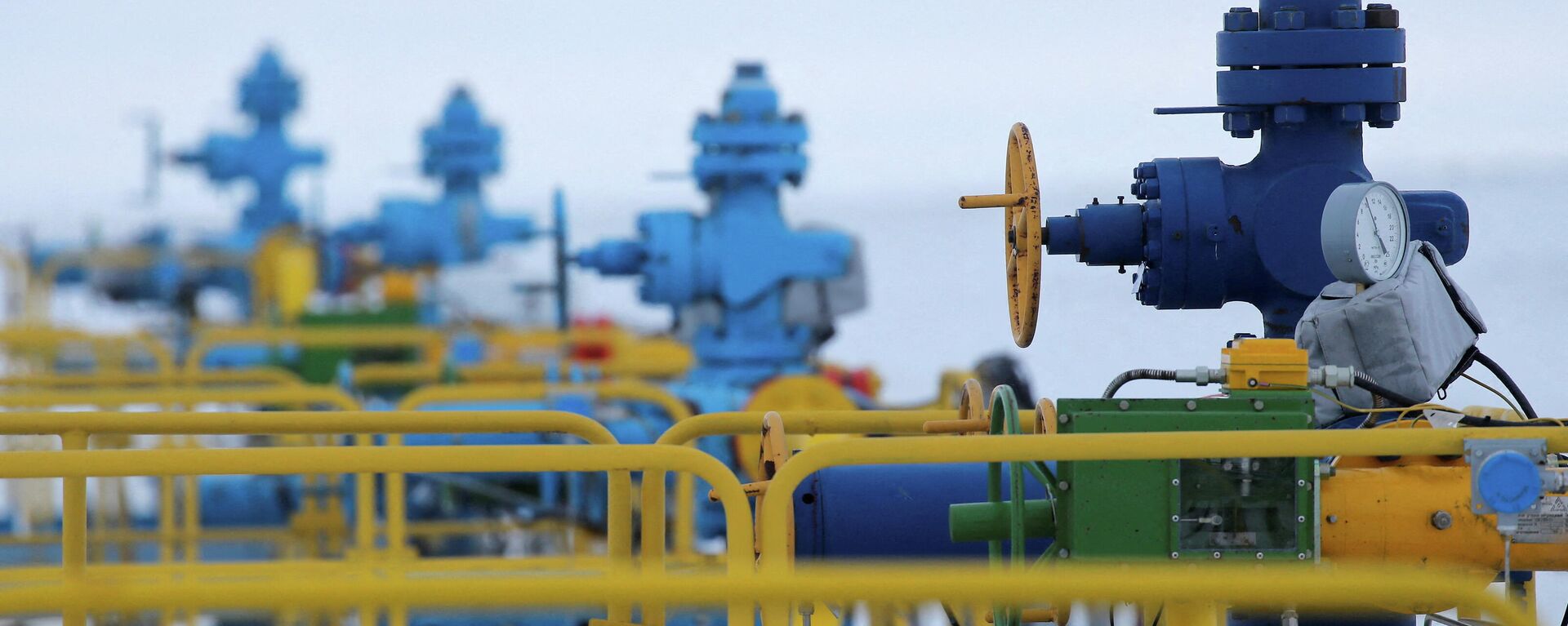 Poços de gás detido pela empresa estatal russa Gazprom no campo de gás de Bovanenkovo, Yamal, Rússia (imagem de arquivo) - Sputnik Brasil, 1920, 25.12.2021