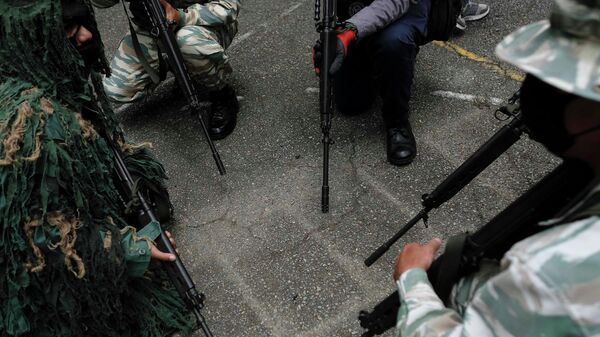 Membros da Milícia Nacional Bolivariana participam de exercícios de treinamento de rotina em Caracas, Venezuela, 4 de setembro de 2021 - Sputnik Brasil