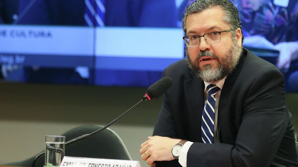 O ministro das Relações Exteriores; Ernesto Araújo; participa de audiência pública; na Comissão de Cultura da Câmara dos Deputados, 27 de novembro de 2019 - Sputnik Brasil